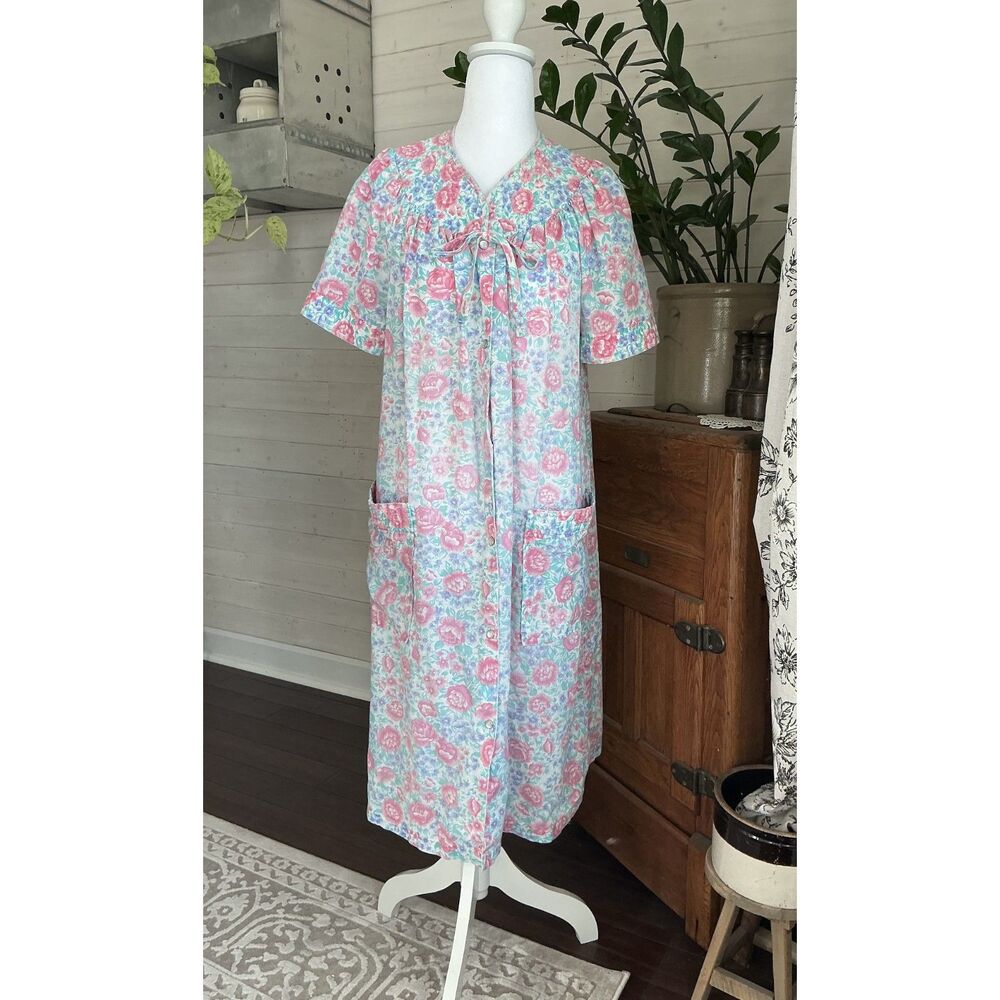 Vanity Fair Vintage Nightgown/Robe Pearl Buttons Pockets Floral Print Sm/Med